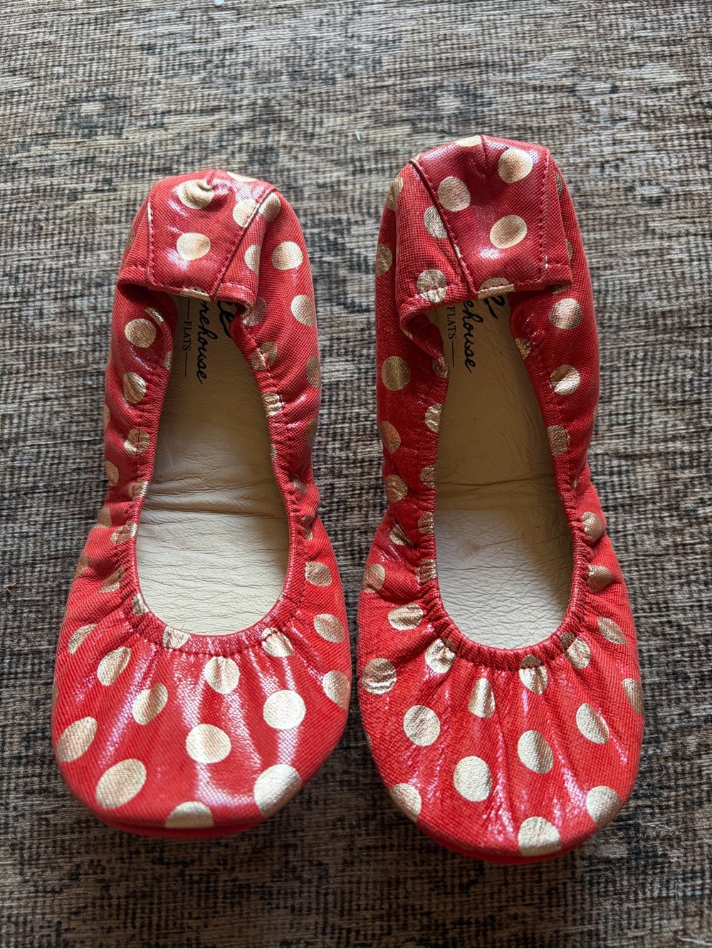 NWOT: The Storehouse Flats